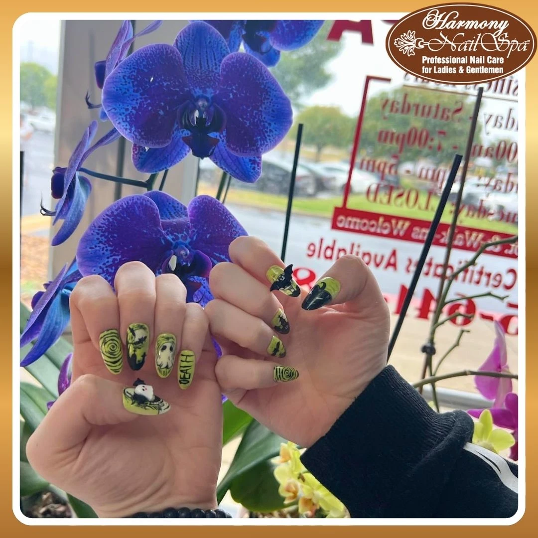 Nail Photo